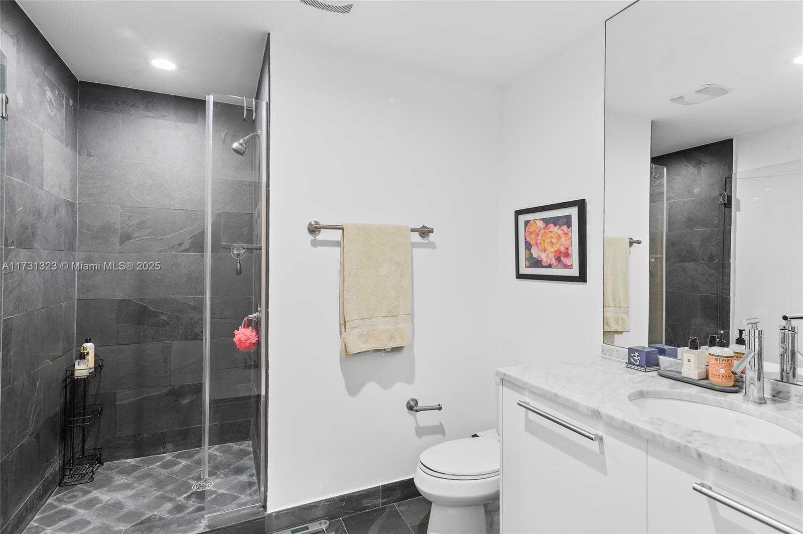 Small Image of 900 BISCAYNE BLVD #4810, Miami Number 7
