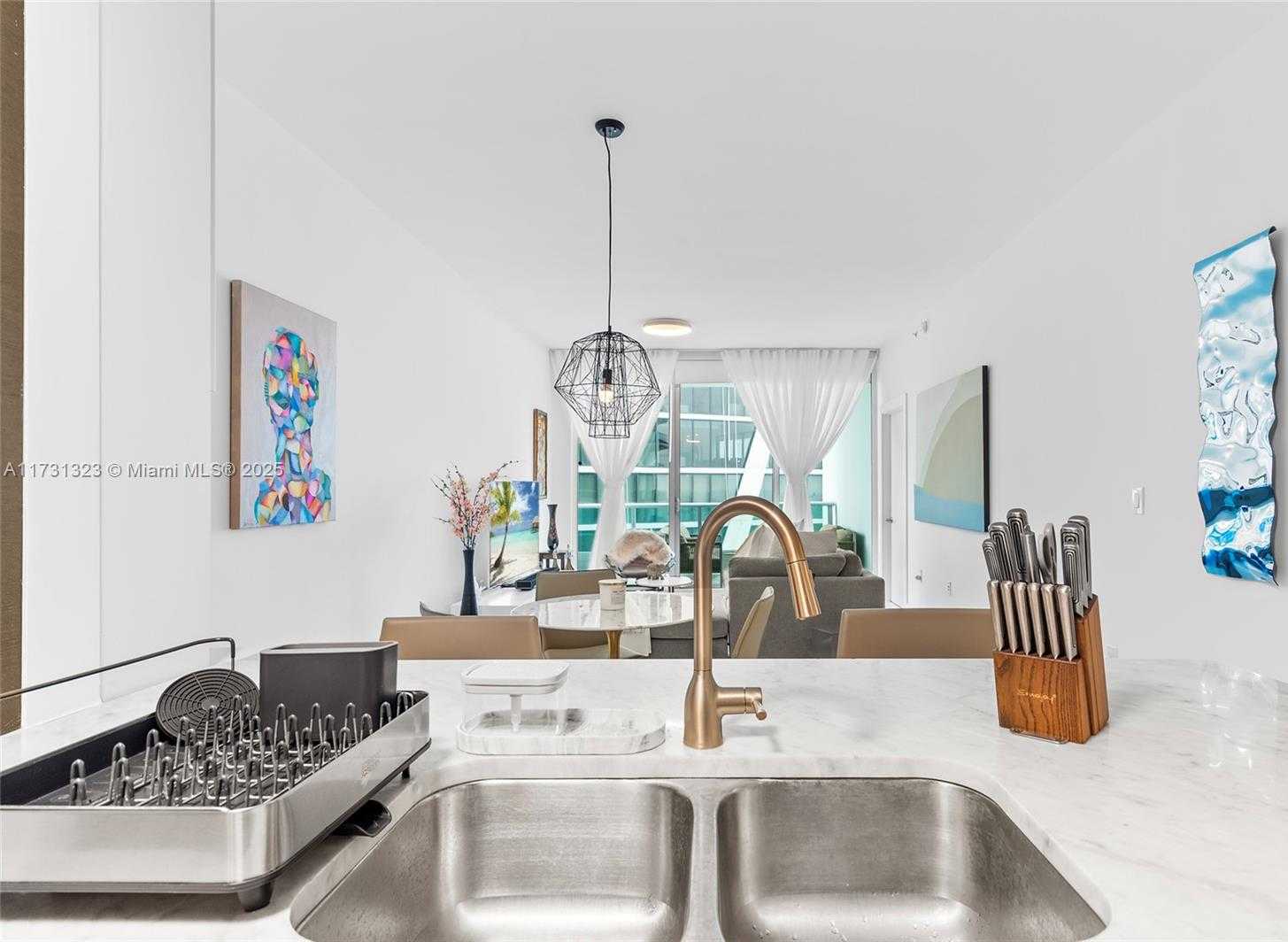 Small Image of 900 BISCAYNE BLVD #4810, Miami Number 8