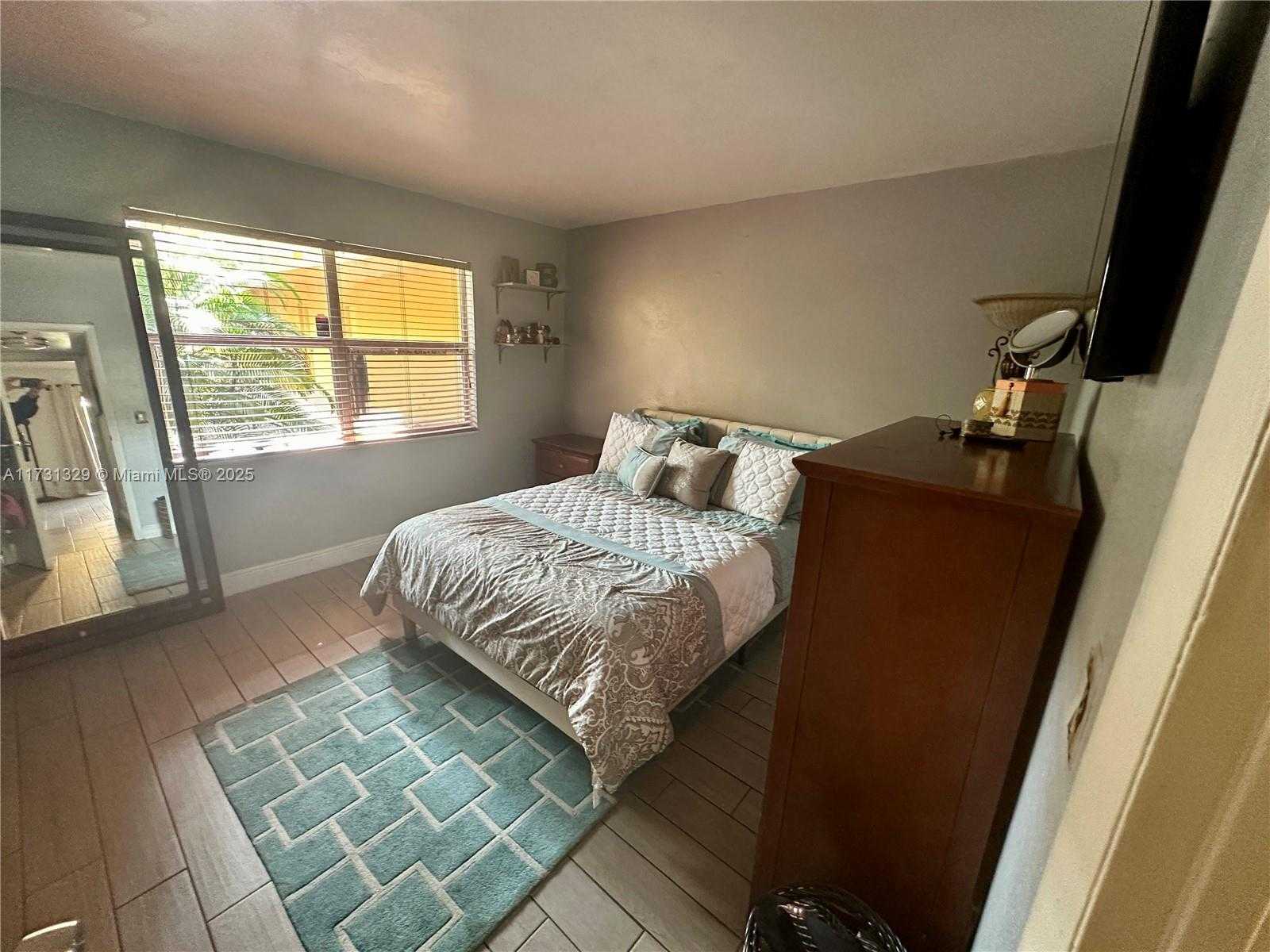 Small Image of 17911 NORTH WEST 68TH AVE #M106, Hialeah Number 13