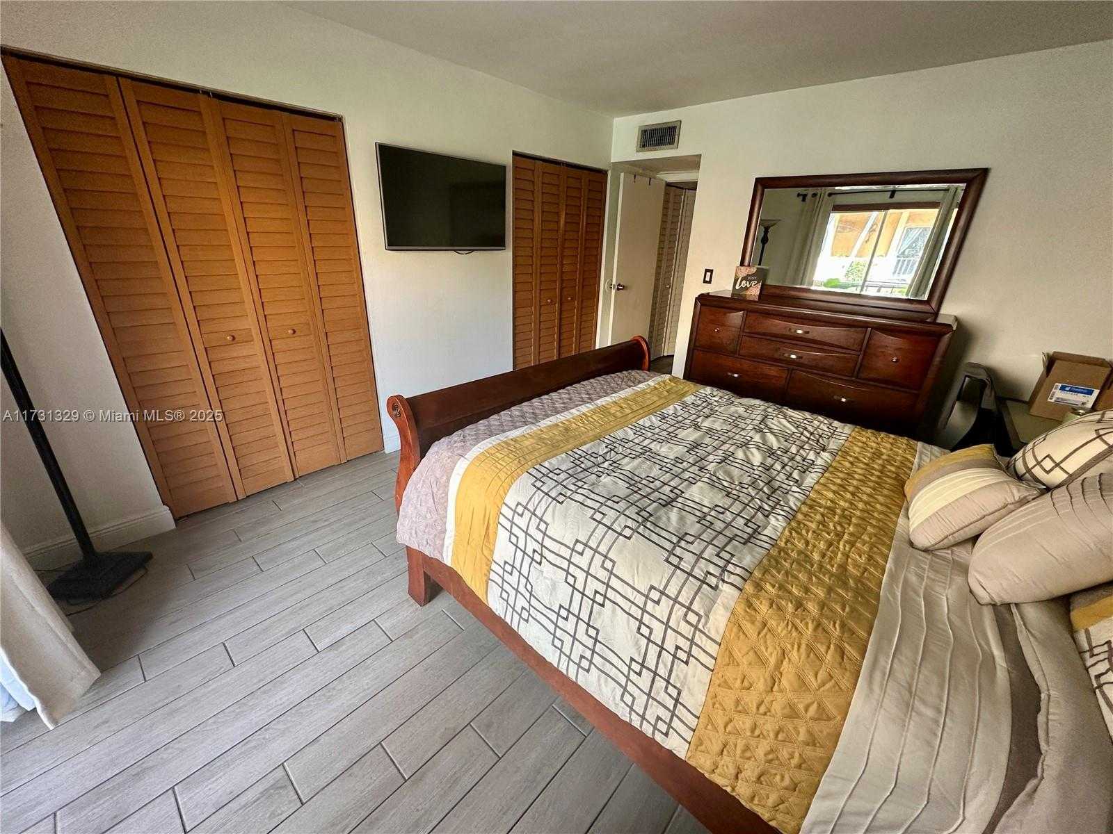 Small Image of 17911 NORTH WEST 68TH AVE #M106, Hialeah Number 19
