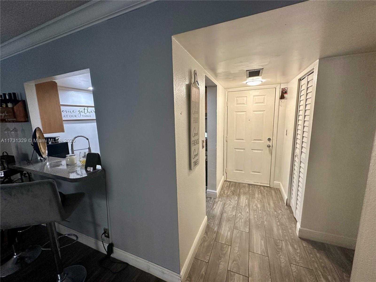 Small Image of 17911 NORTH WEST 68TH AVE #M106, Hialeah Number 26