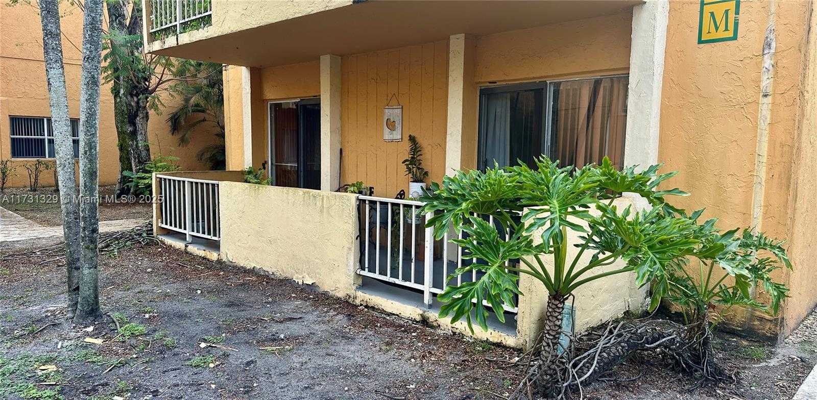 Small Image of 17911 NORTH WEST 68TH AVE #M106, Hialeah Number 32