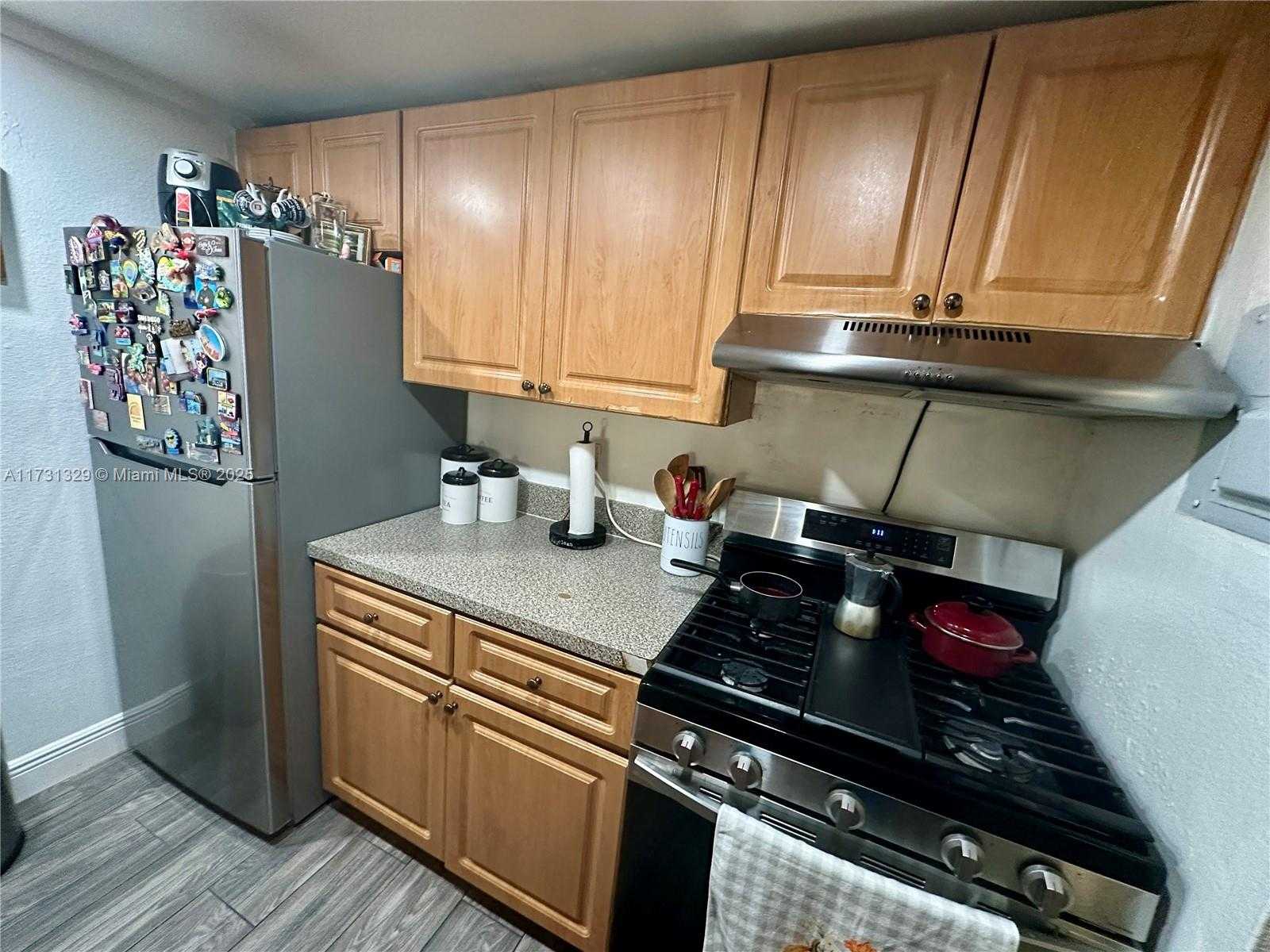 Small Image of 17911 NORTH WEST 68TH AVE #M106, Hialeah Number 6