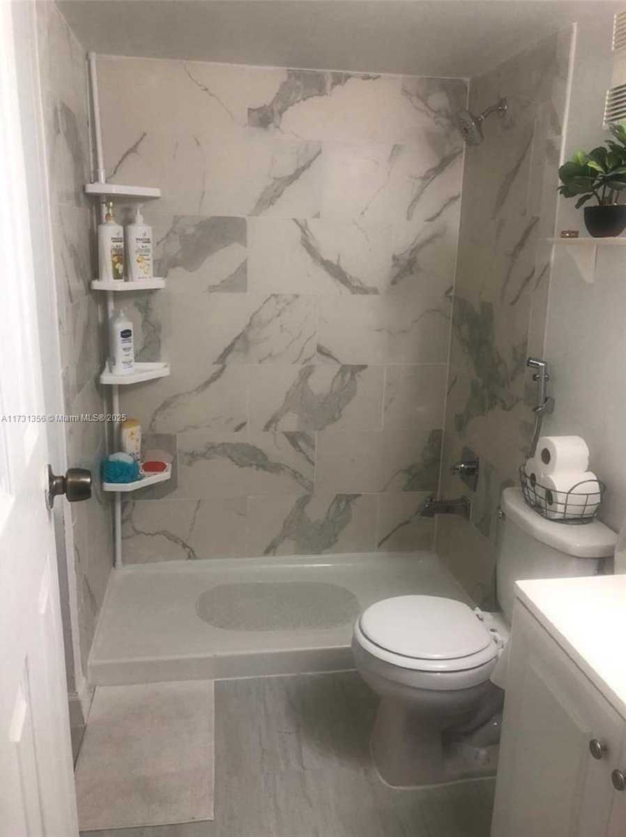 Small Image of 4675 WEST 18TH CT #1011, Hialeah Number 8