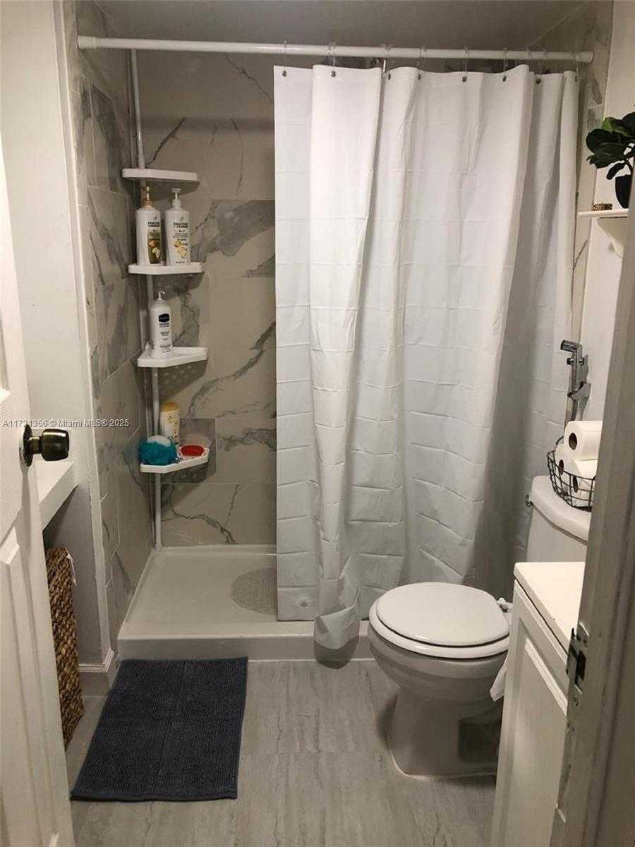 Small Image of 4675 WEST 18TH CT #1011, Hialeah Number 9