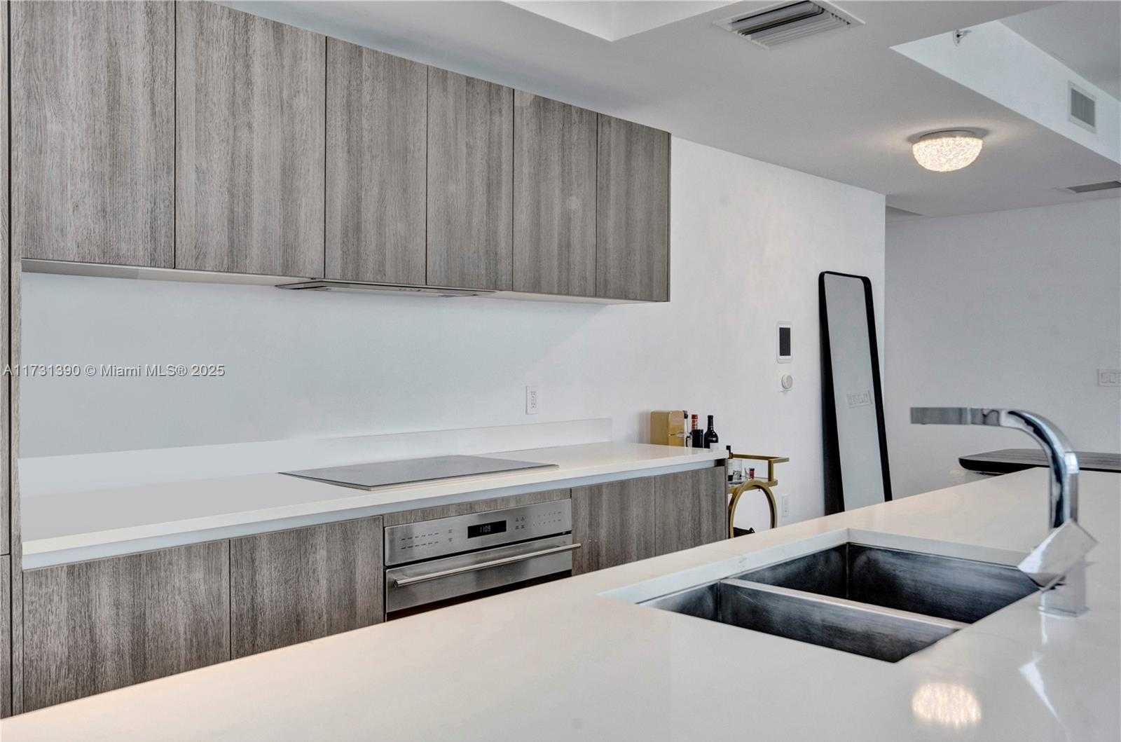 Small Image of 801 SOUTH MIAMI AVE #1801, Miami Number 14