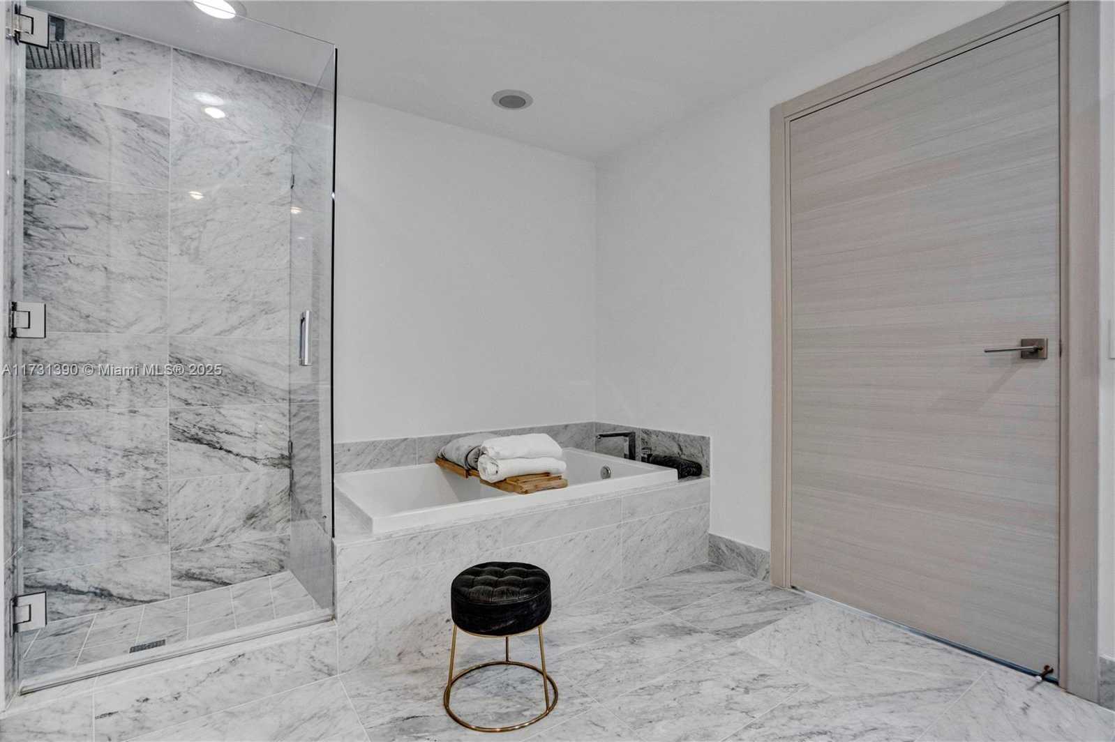 Small Image of 801 SOUTH MIAMI AVE #1801, Miami Number 21