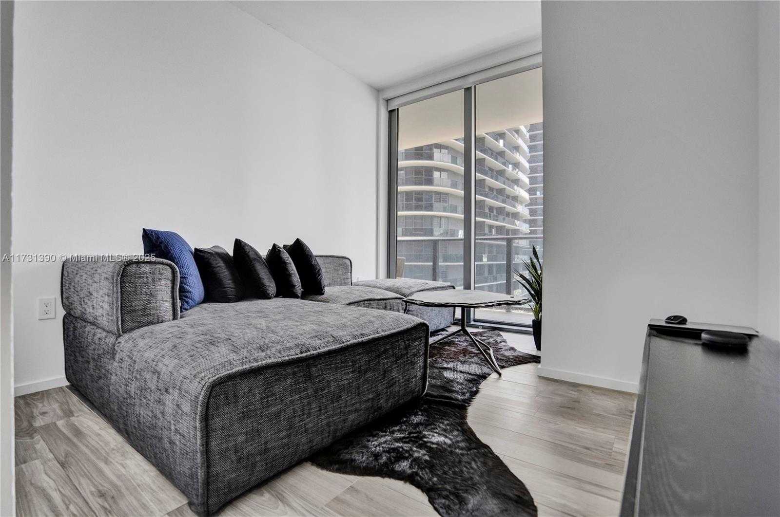Small Image of 801 SOUTH MIAMI AVE #1801, Miami Number 26