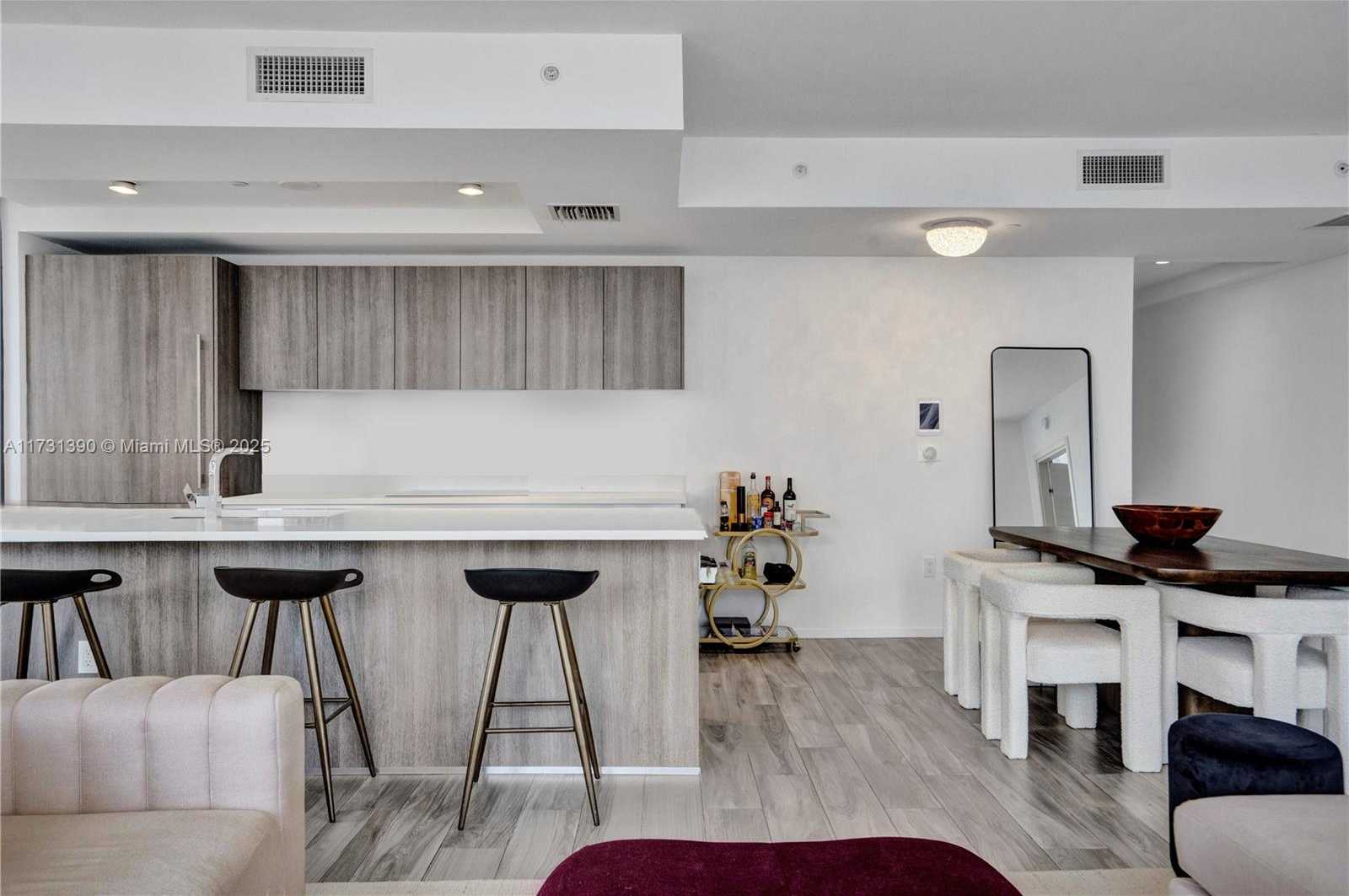 Small Image of 801 SOUTH MIAMI AVE #1801, Miami Number 3