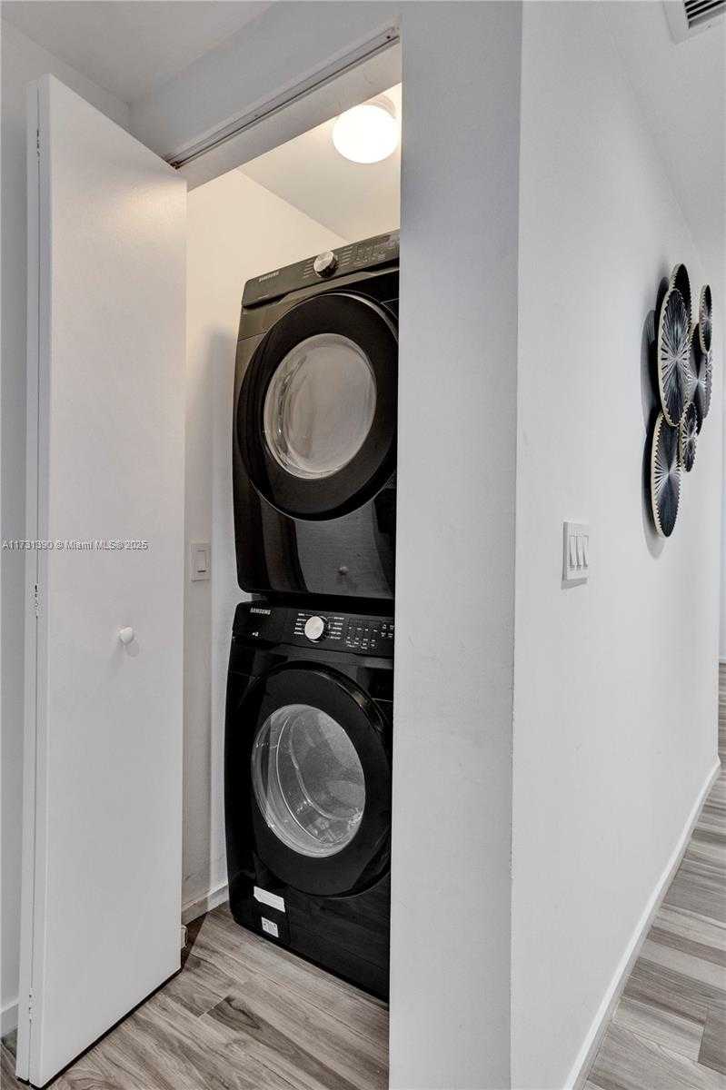 Small Image of 801 SOUTH MIAMI AVE #1801, Miami Number 38