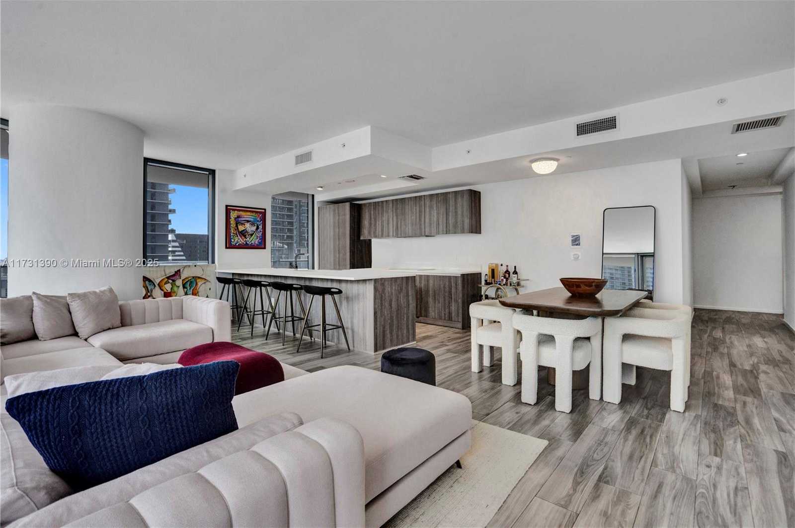 Small Image of 801 SOUTH MIAMI AVE #1801, Miami Number 4