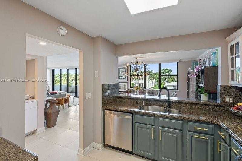 Small Image of 9660 WEST BAY HARBOR DR #3B, Bay Harbor Islands Number 13