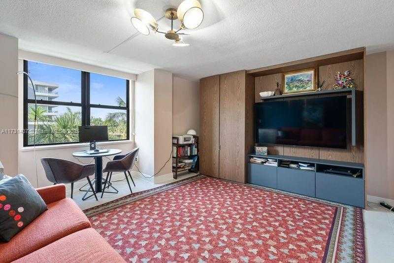 Small Image of 9660 WEST BAY HARBOR DR #3B, Bay Harbor Islands Number 16