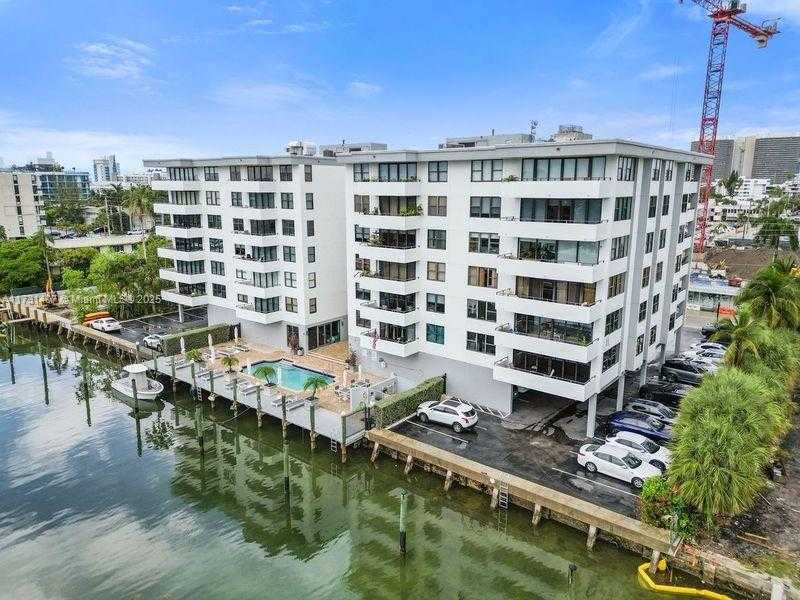 Small Image of 9660 WEST BAY HARBOR DR #3B, Bay Harbor Islands Number 19
