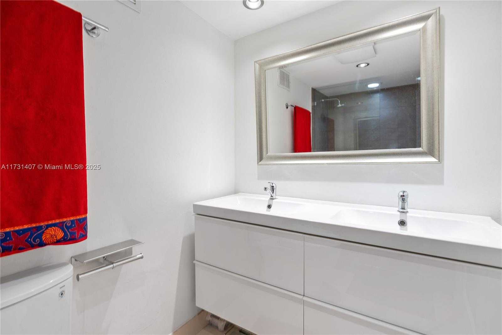 Small Image of 9660 WEST BAY HARBOR DR #3B, Bay Harbor Islands Number 22