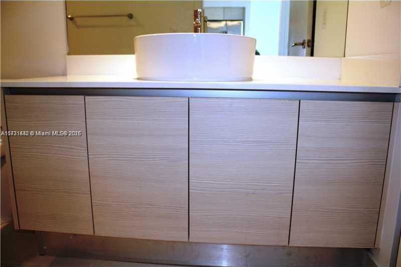 Small Image of 4250 BISCAYNE BLVD #815, Miami Number 11