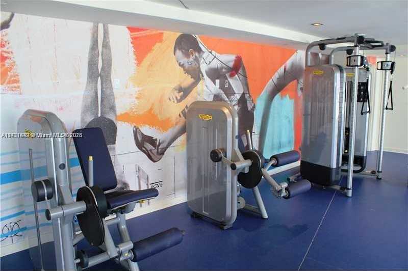 Small Image of 4250 BISCAYNE BLVD #815, Miami Number 2