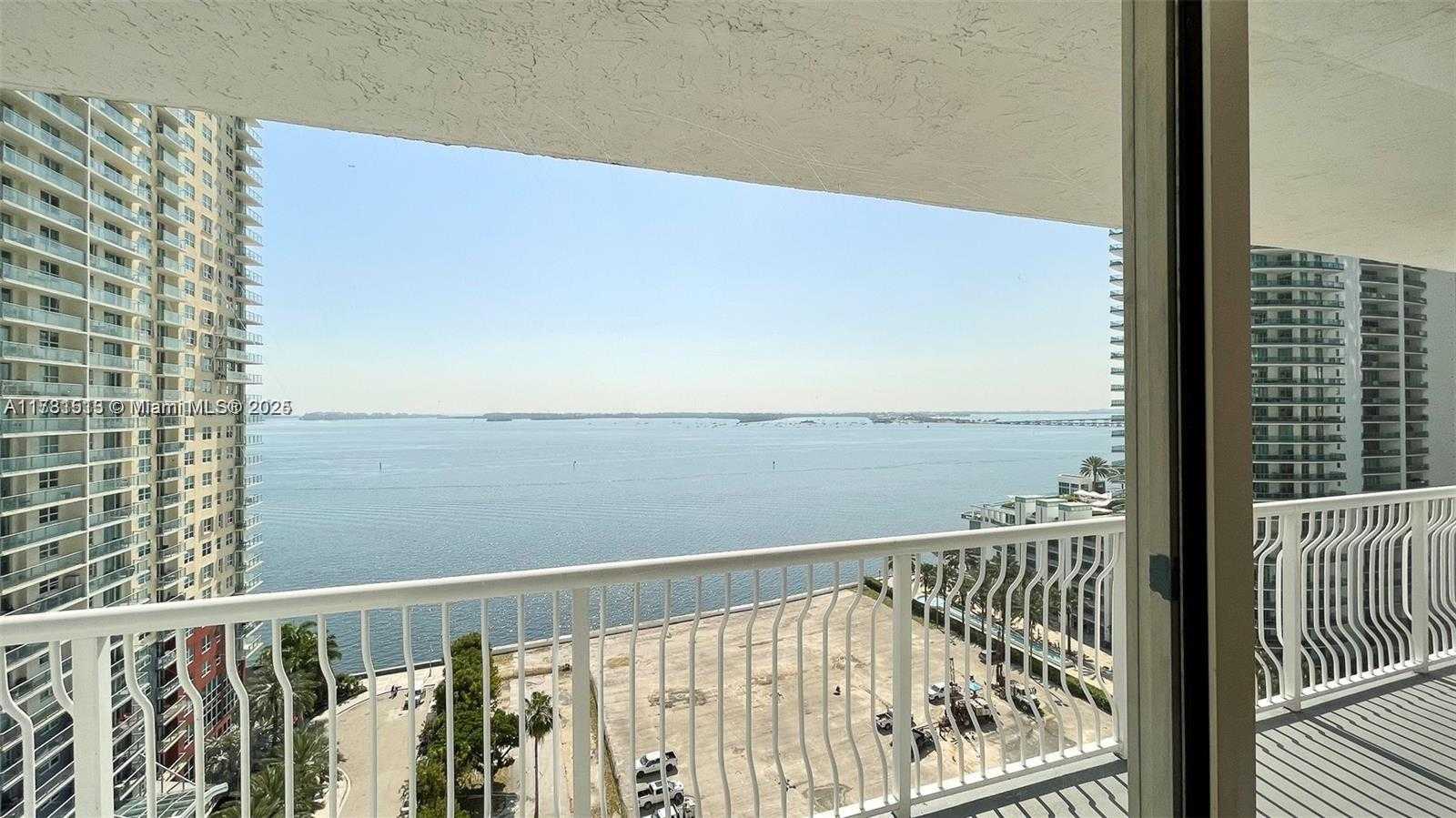 Small Image of 1200 BRICKELL BAY DR #1702, Miami Number 8