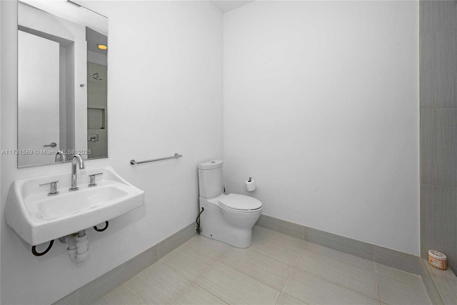 Small Image of 17475 COLLINS AVE #1201, Sunny Isles Beach Number 31