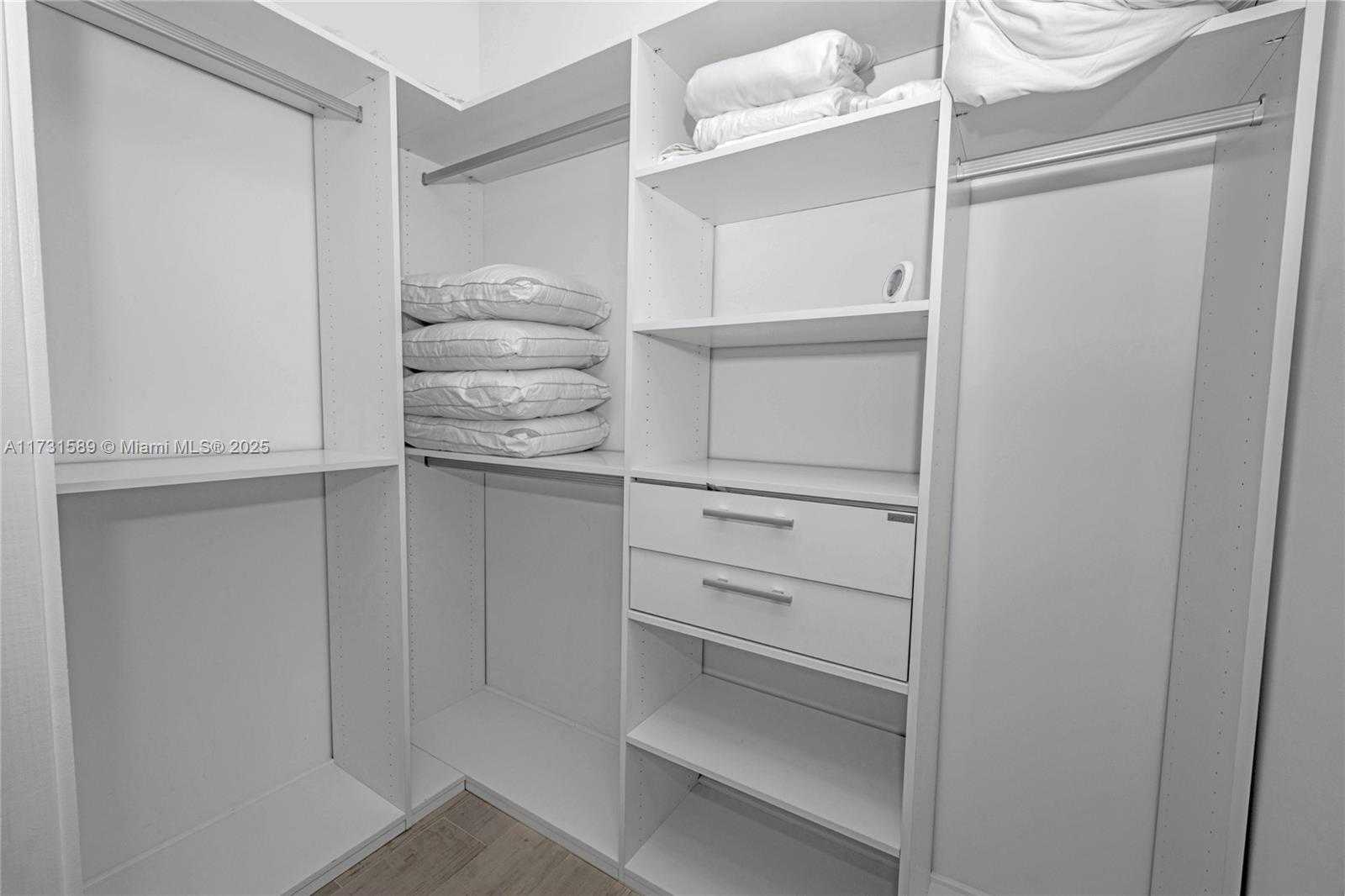 Small Image of 17475 COLLINS AVE #1201, Sunny Isles Beach Number 6
