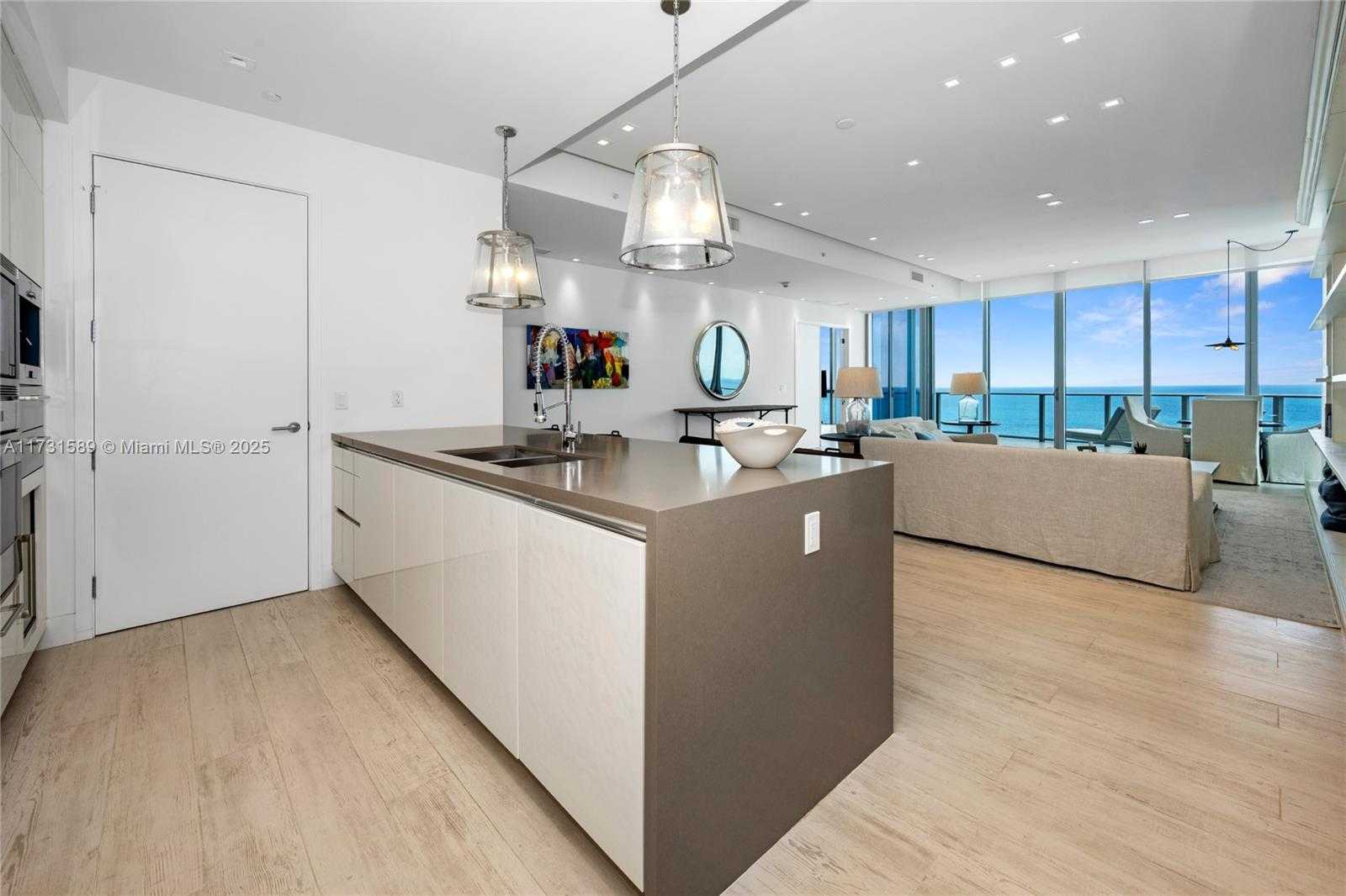 Small Image of 17475 COLLINS AVE #1201, Sunny Isles Beach Number 9
