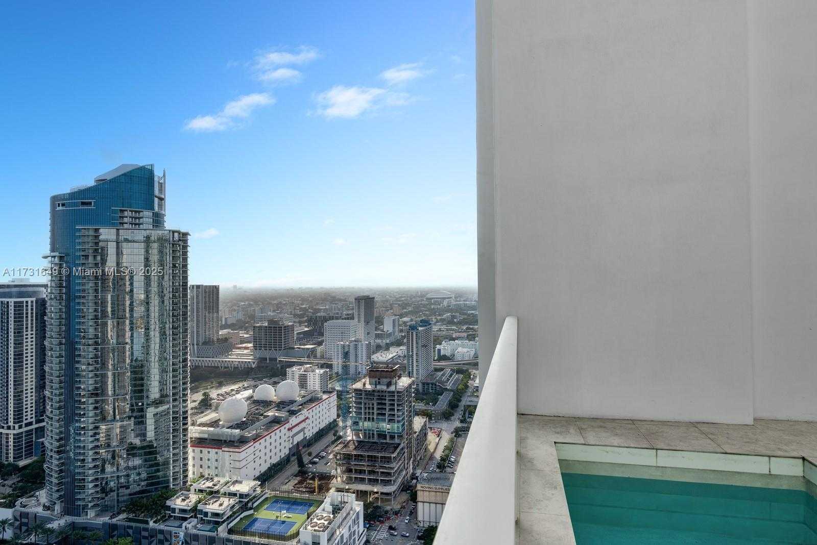 Small Image of 1040 BISCAYNE BLVD #4402, Miami Number 13