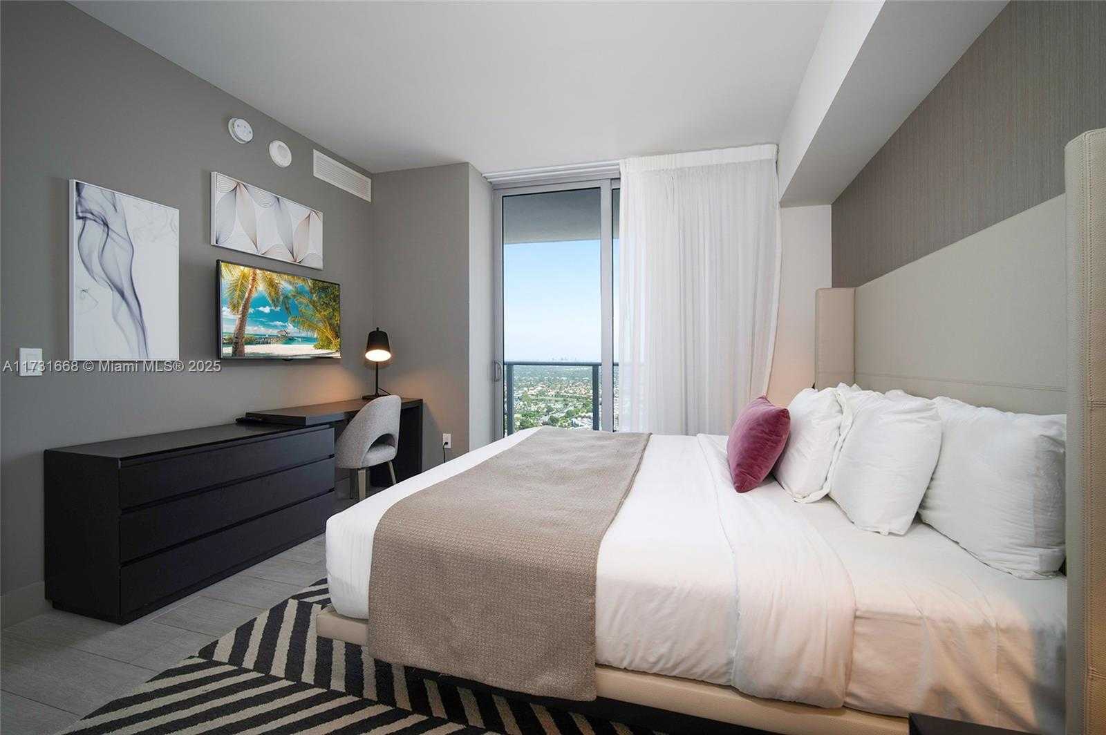 Small Image of 4010 SOUTH OCEAN DR #T3502, Hollywood Number 11