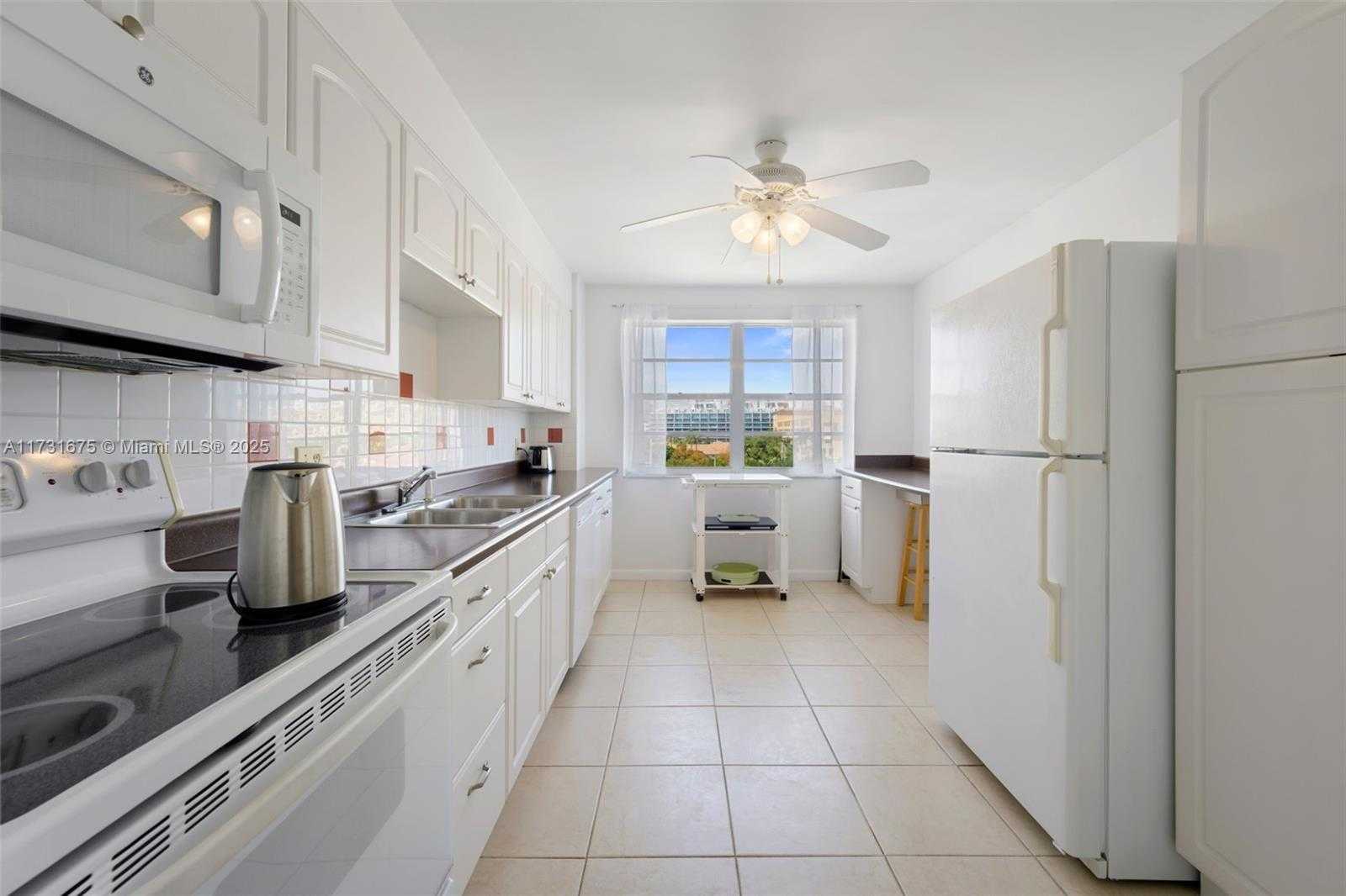 Small Image of 2851 NORTH EAST 183RD ST #502E, Aventura Number 19