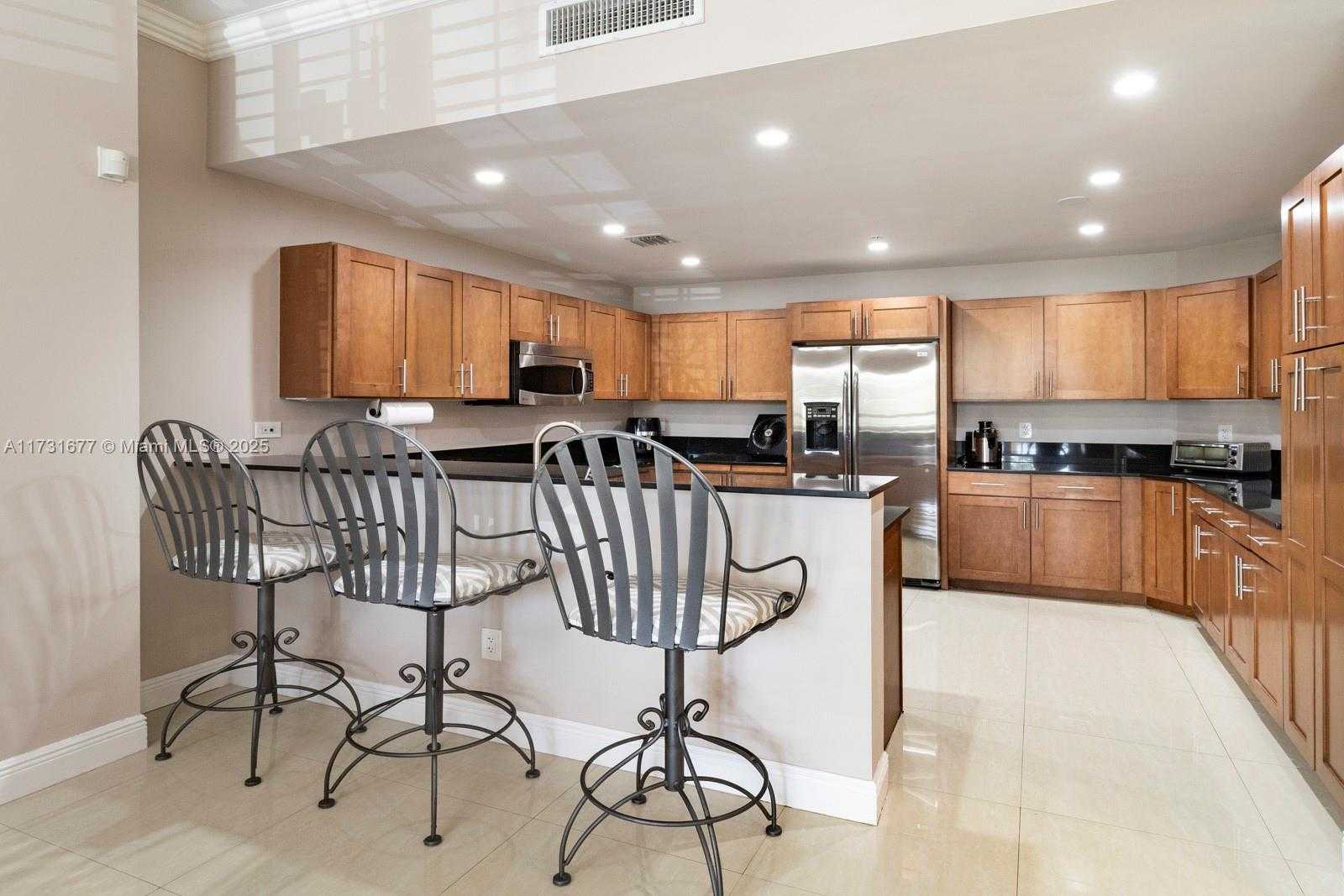 Small Image of 8395 SOUTH WEST 73RD AVE #104, Miami Number 6