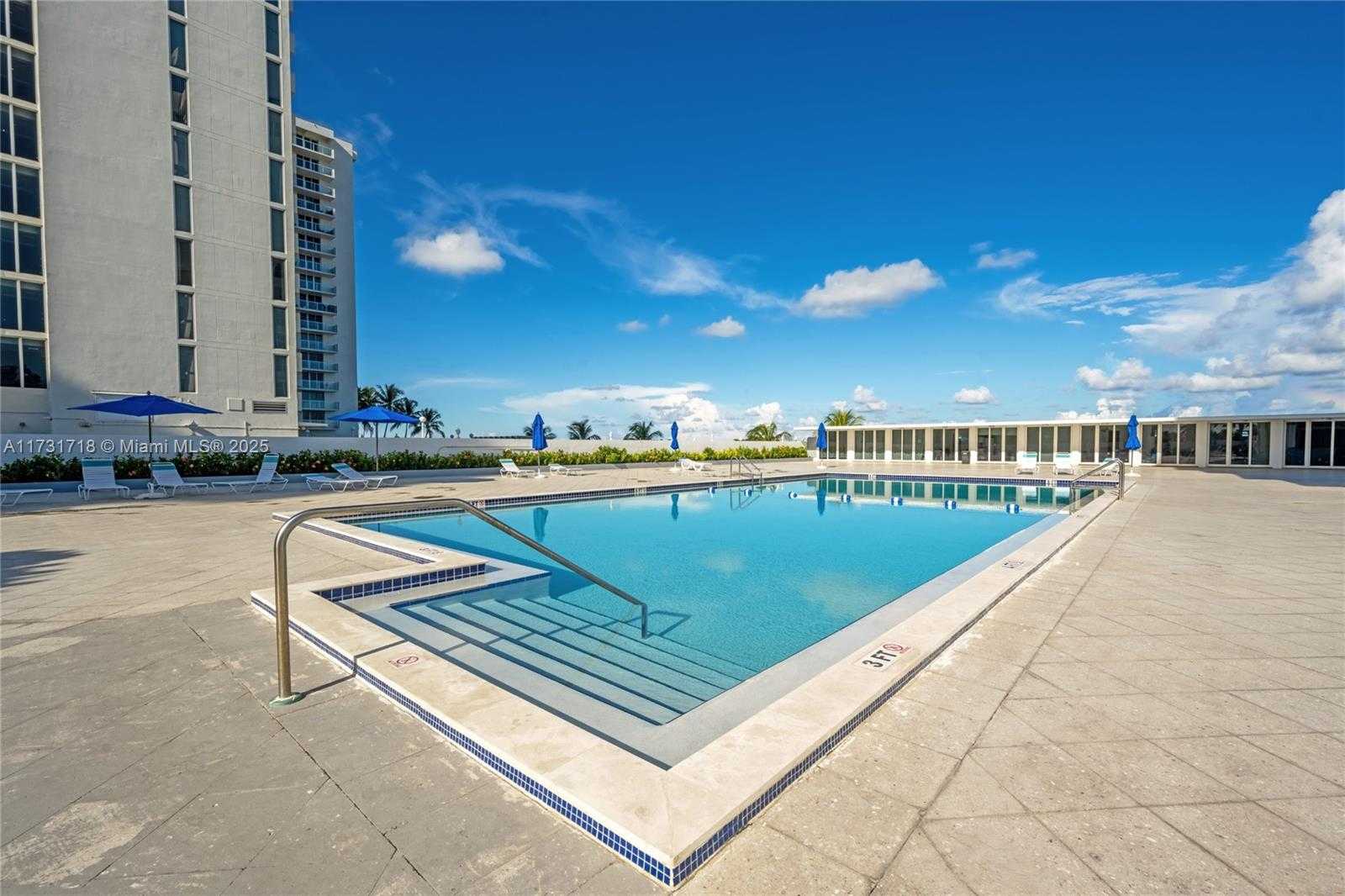 Small Image of 5601 COLLINS AVE #1103, Miami Beach Number 28