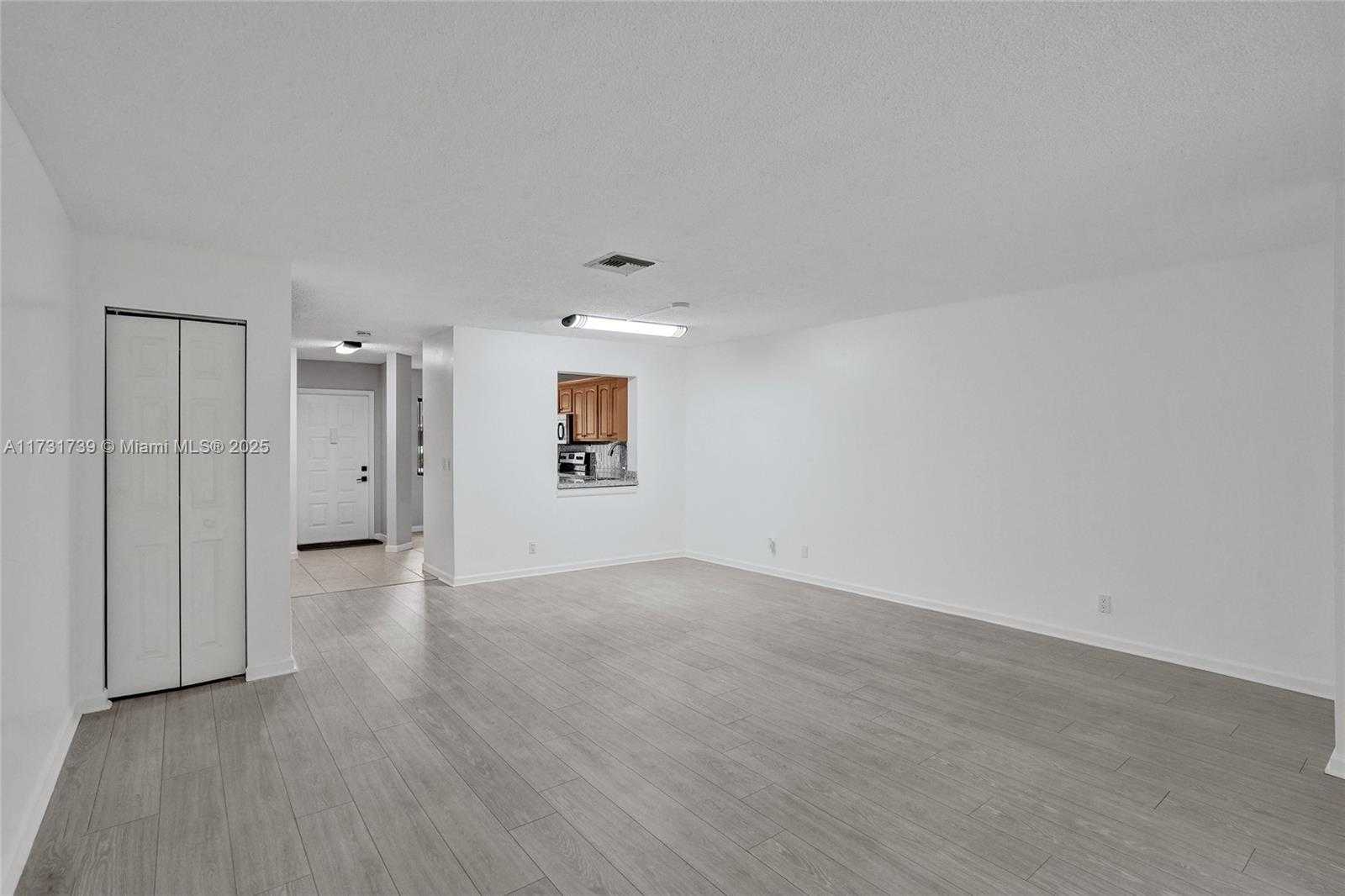 Small Image of 2641 Gately Dr W, West Palm Beach, FL 33415, USA Number 11