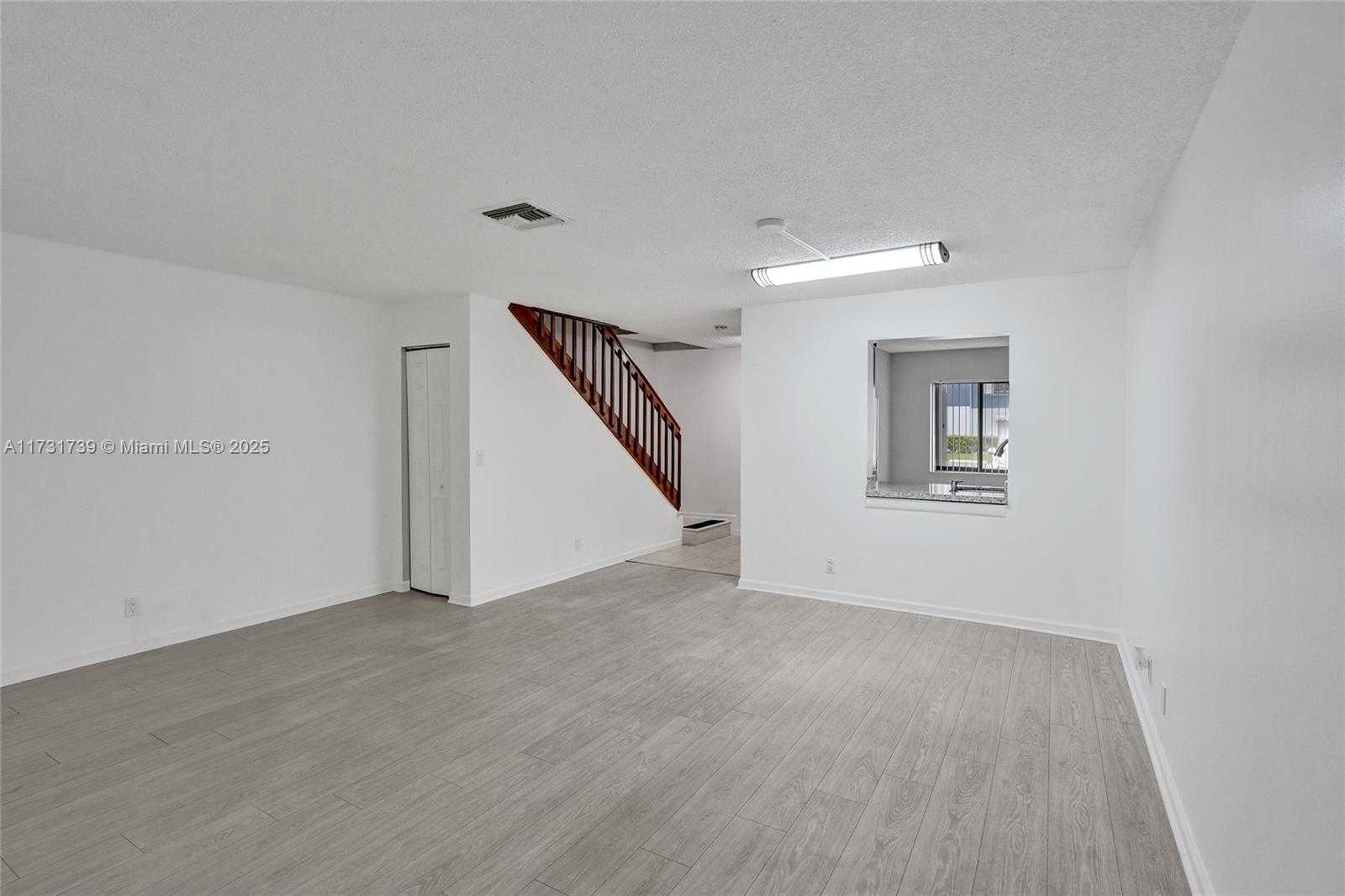 Small Image of 2641 Gately Dr W, West Palm Beach, FL 33415, USA Number 12