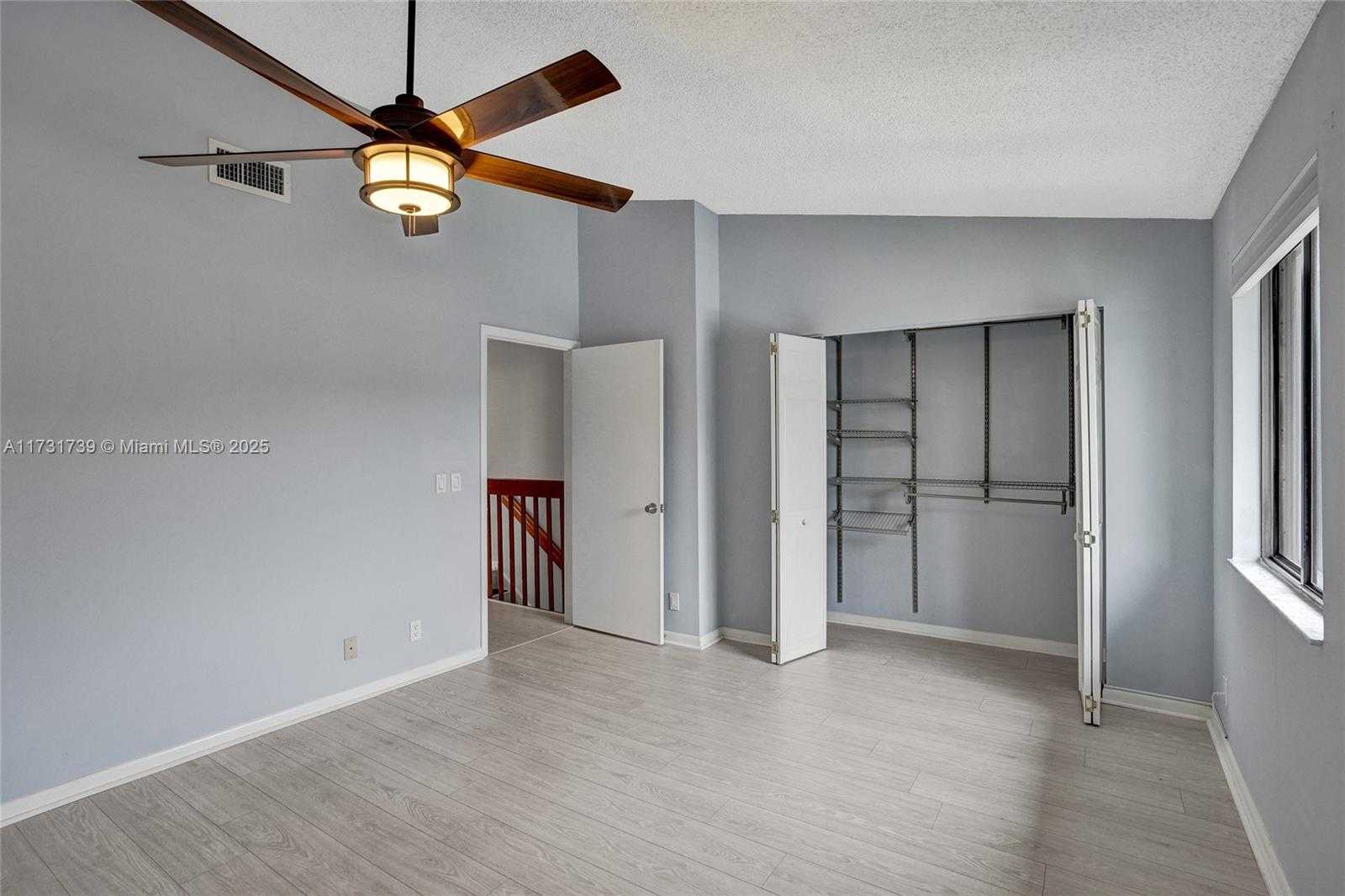 Small Image of 2641 Gately Dr W, West Palm Beach, FL 33415, USA Number 17