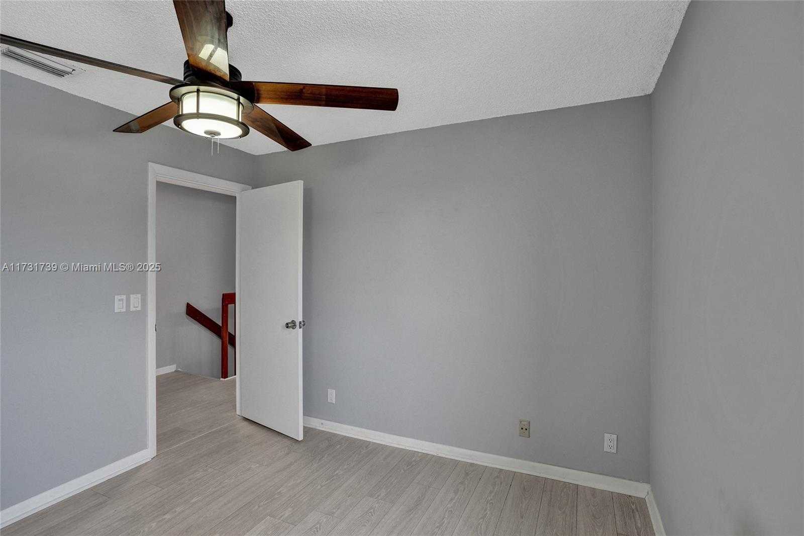 Small Image of 2641 Gately Dr W, West Palm Beach, FL 33415, USA Number 21
