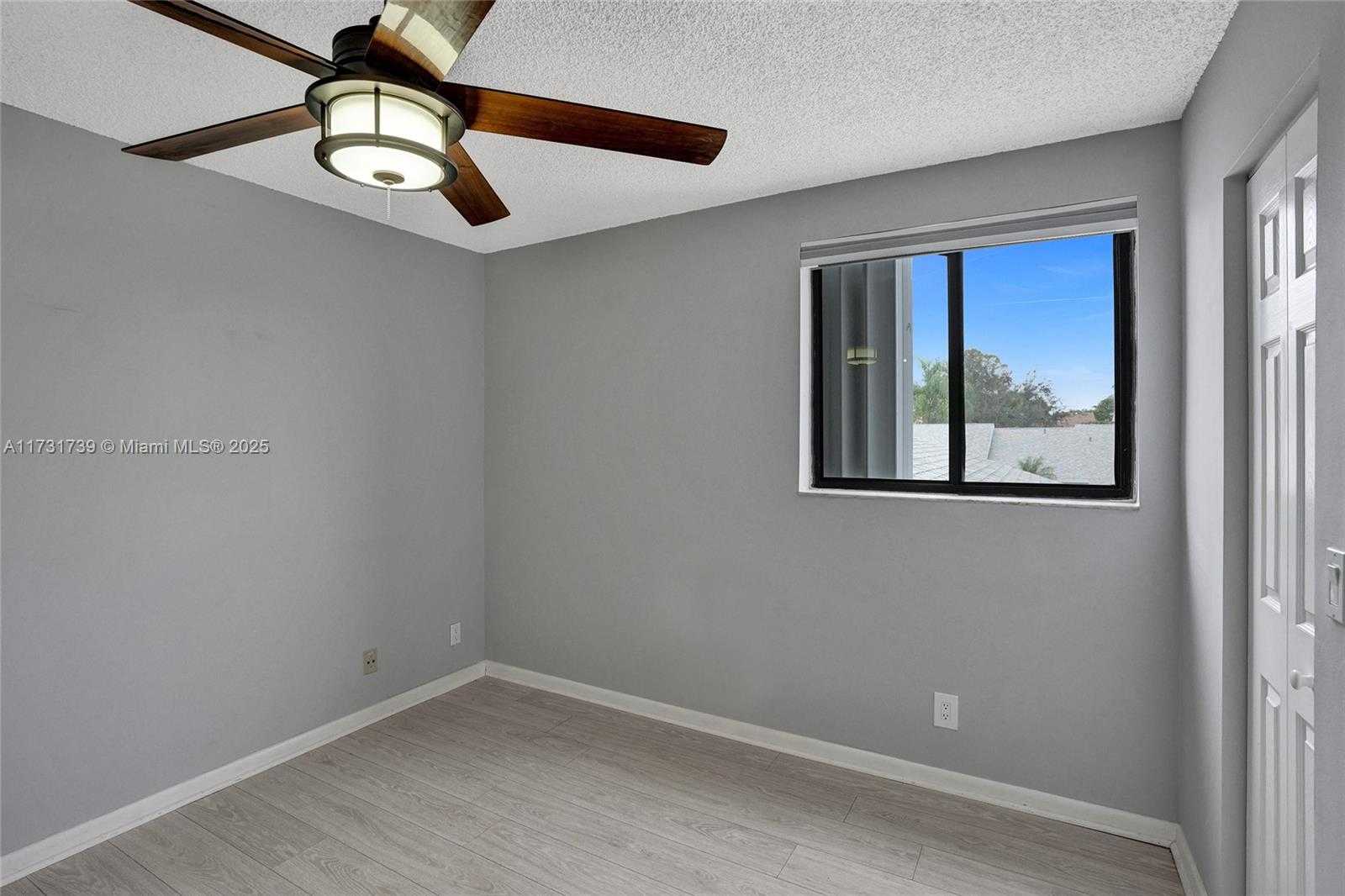 Small Image of 2641 Gately Dr W, West Palm Beach, FL 33415, USA Number 22