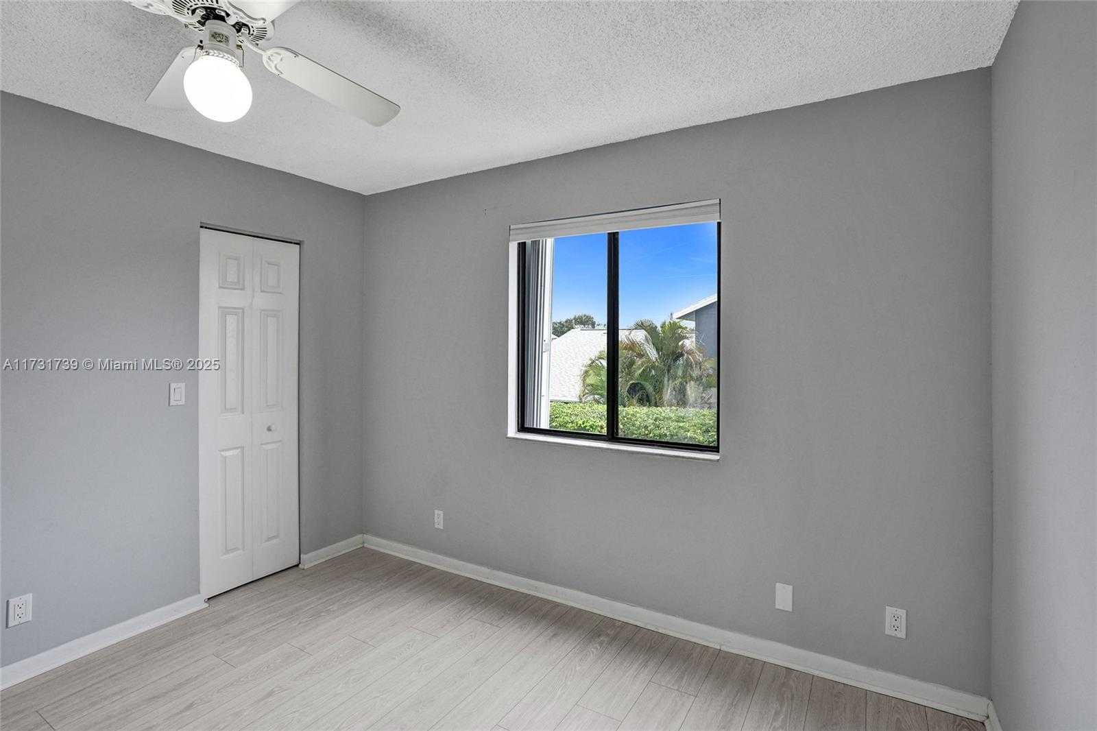 Small Image of 2641 Gately Dr W, West Palm Beach, FL 33415, USA Number 26