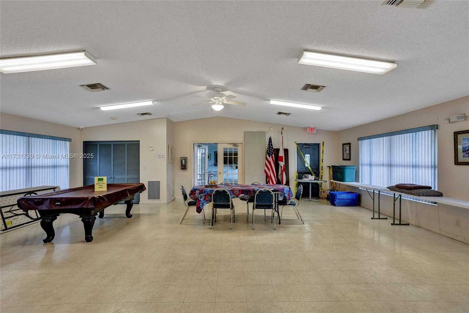 Small Image of 2641 Gately Dr W, West Palm Beach, FL 33415, USA Number 36
