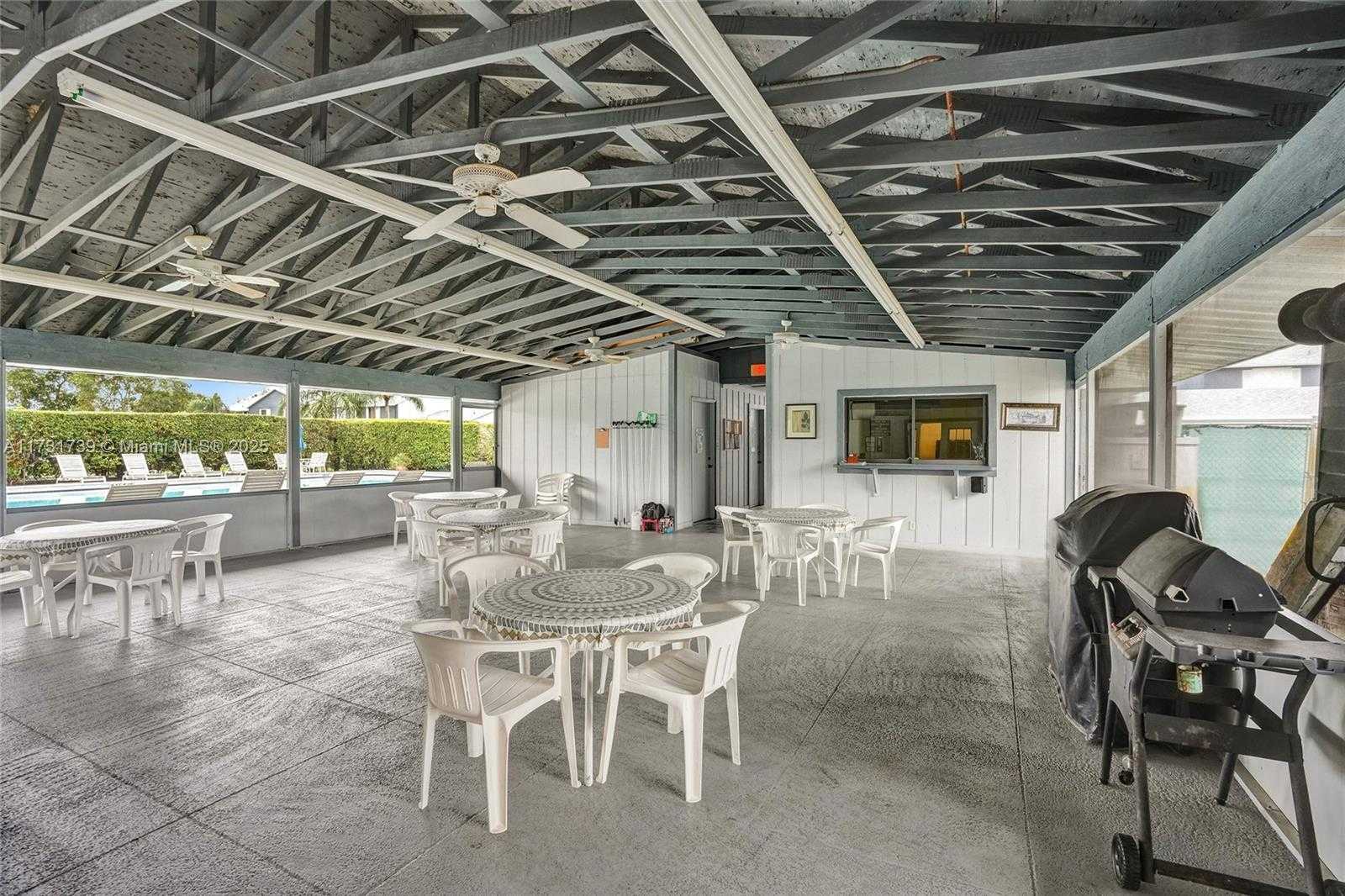 Small Image of 2641 Gately Dr W, West Palm Beach, FL 33415, USA Number 37