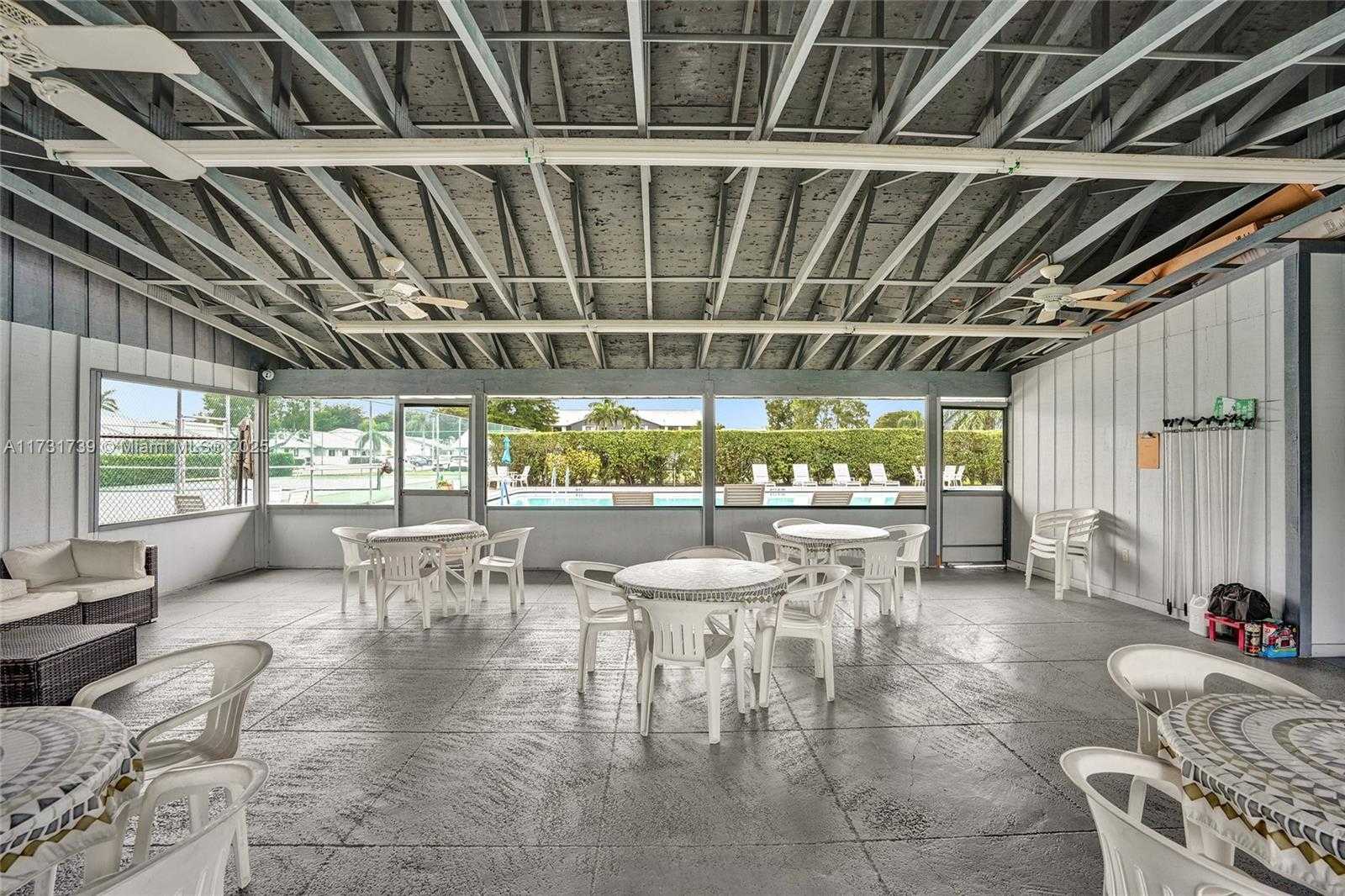 Small Image of 2641 Gately Dr W, West Palm Beach, FL 33415, USA Number 38