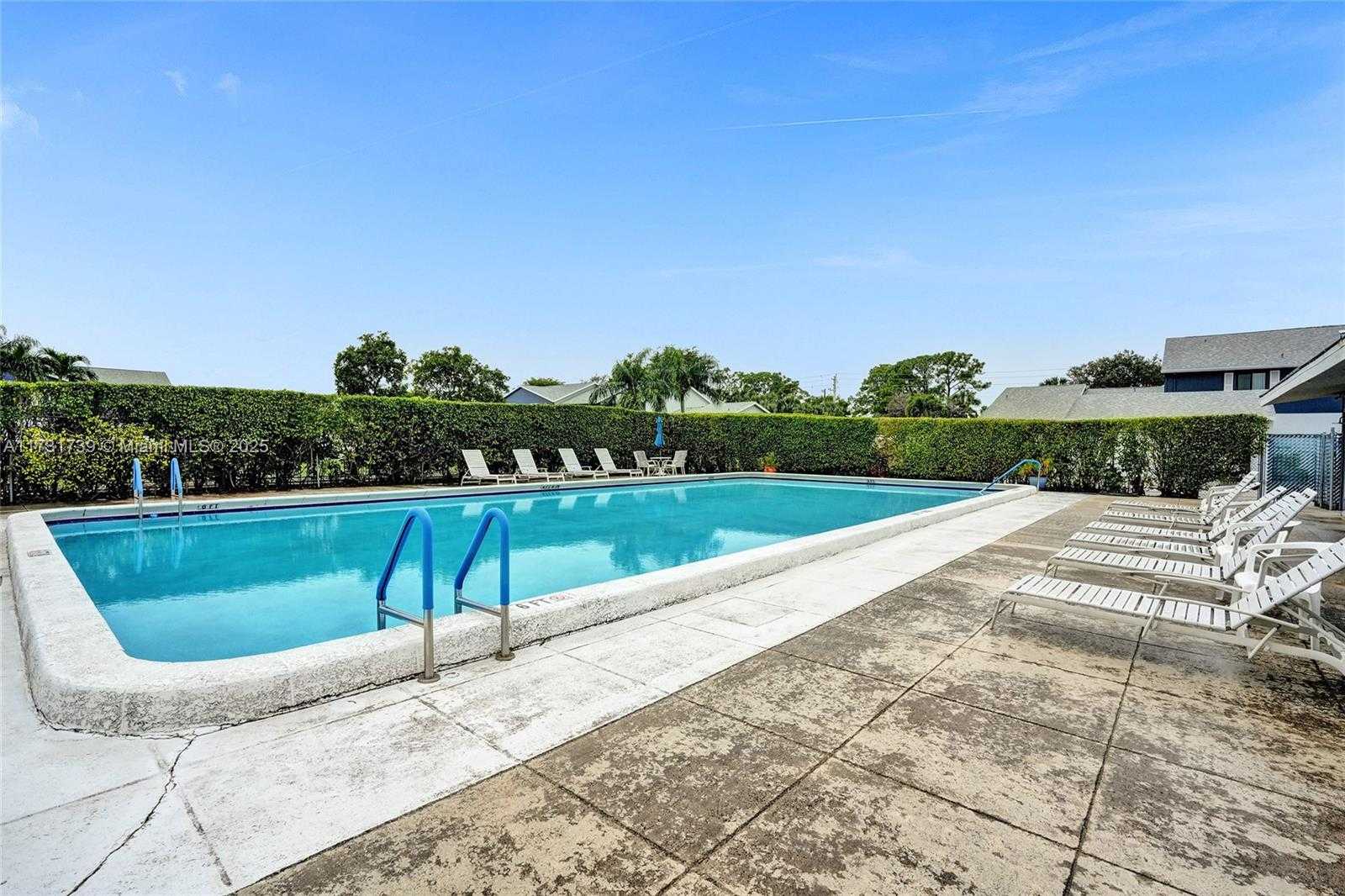 Small Image of 2641 Gately Dr W, West Palm Beach, FL 33415, USA Number 41