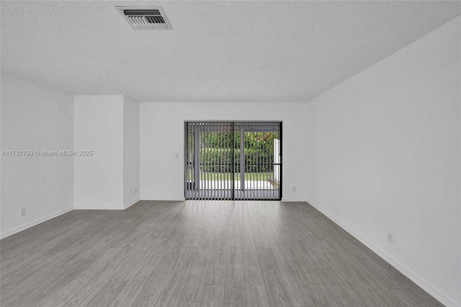 Small Image of 2641 Gately Dr W, West Palm Beach, FL 33415, USA Number 8