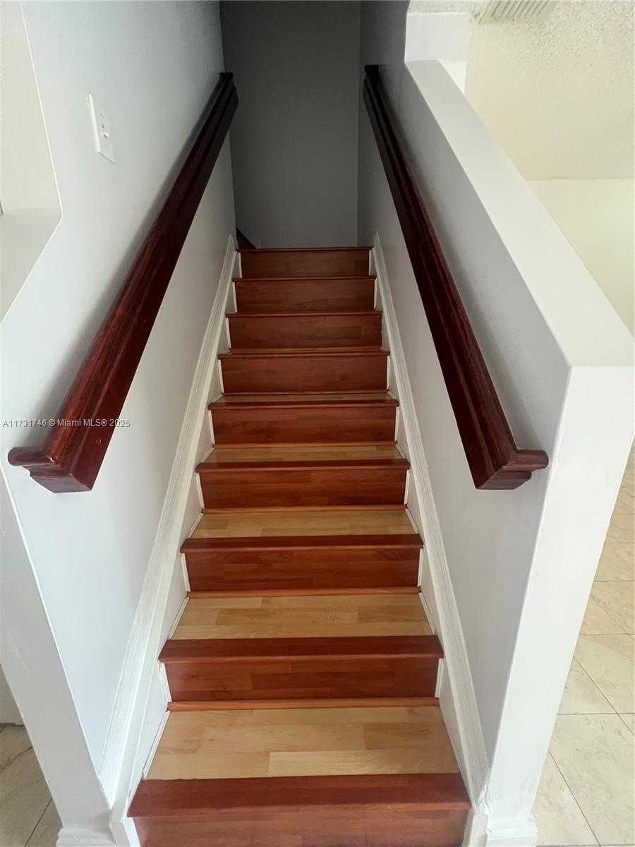 Small Image of 14115 SW 179th Terrace, Miami, FL 33177, USA Number 12