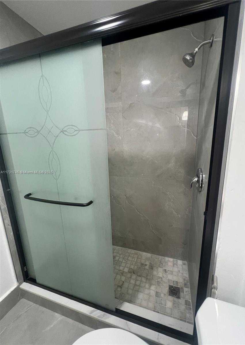 Small Image of 14115 SW 179th Terrace, Miami, FL 33177, USA Number 19