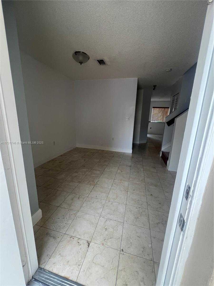 Small Image of 14115 SW 179th Terrace, Miami, FL 33177, USA Number 26