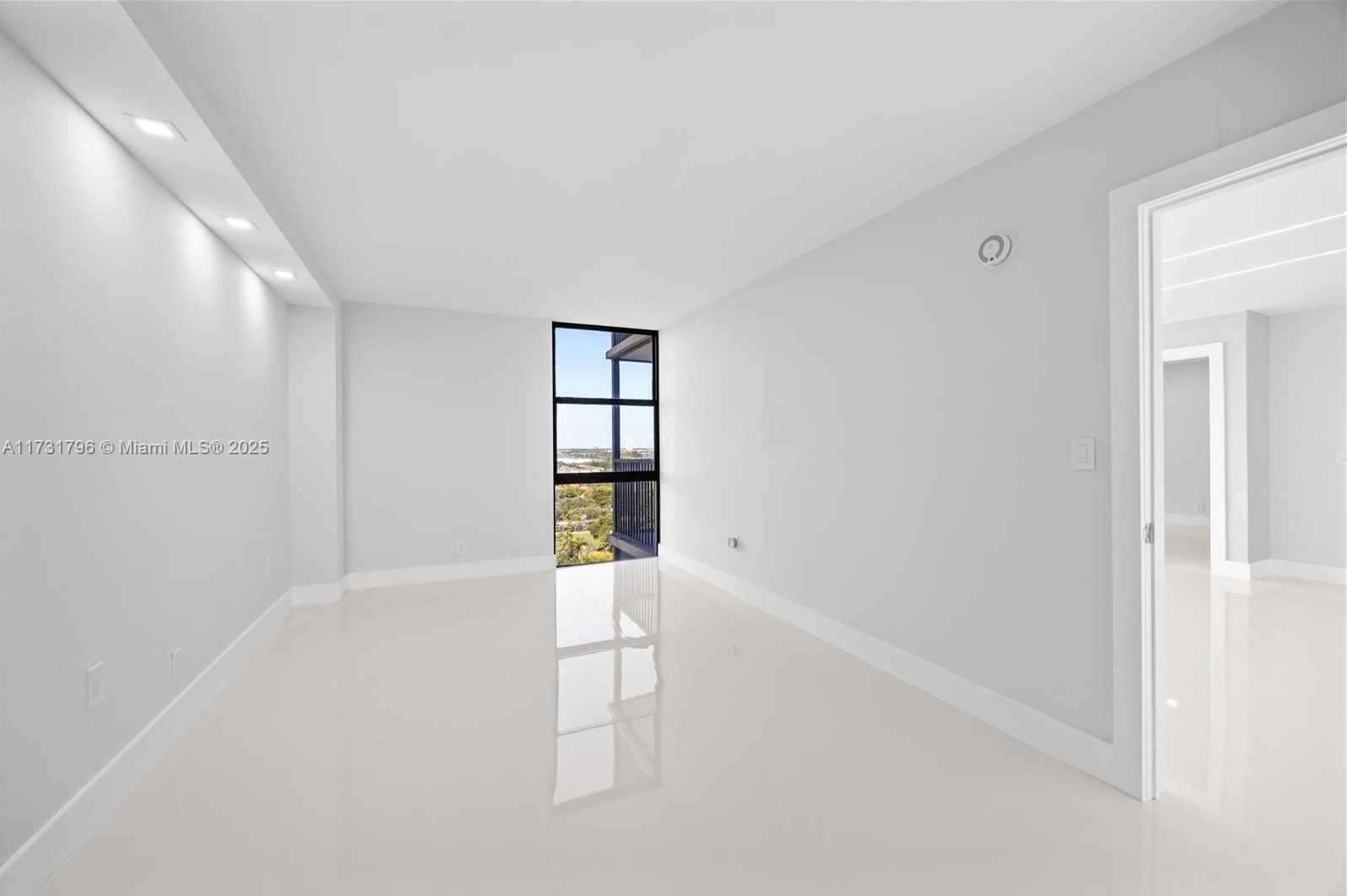 Small Image of 20379 WEST COUNTRY CLUB DR #1631, Aventura Number 11