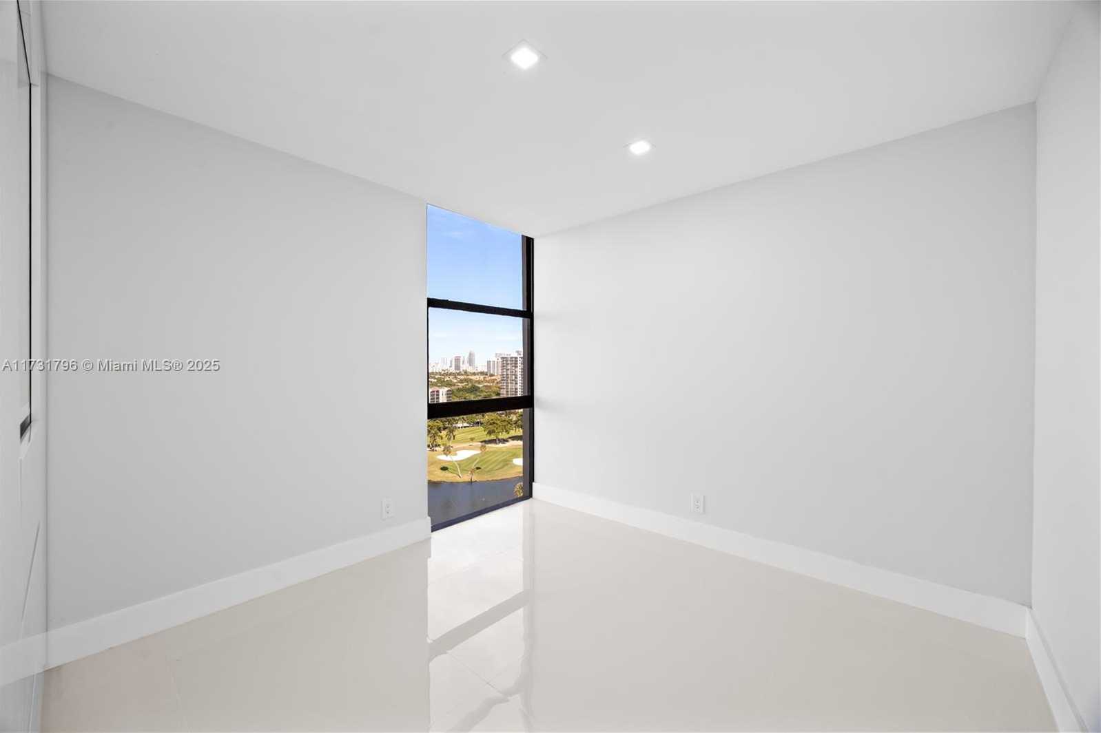 Small Image of 20379 WEST COUNTRY CLUB DR #1631, Aventura Number 15