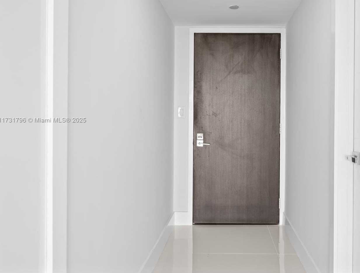 Small Image of 20379 WEST COUNTRY CLUB DR #1631, Aventura Number 4