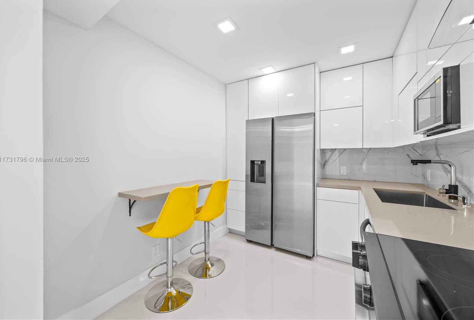 Small Image of 20379 WEST COUNTRY CLUB DR #1631, Aventura Number 6
