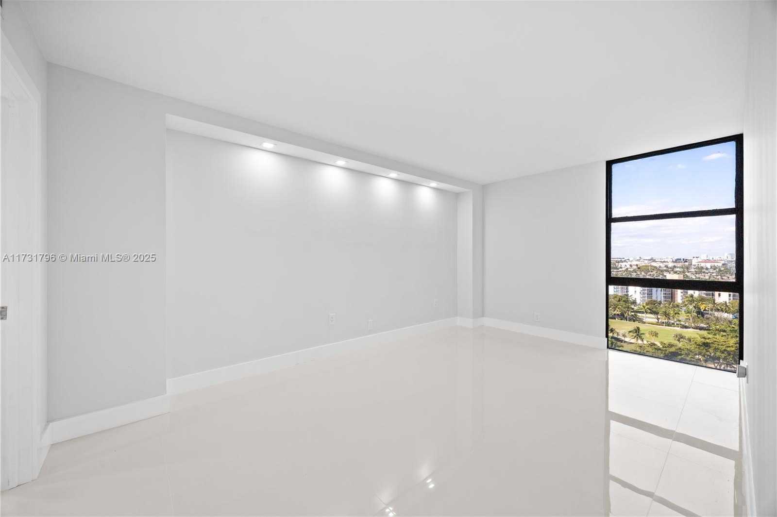 Small Image of 20379 WEST COUNTRY CLUB DR #1631, Aventura Number 9