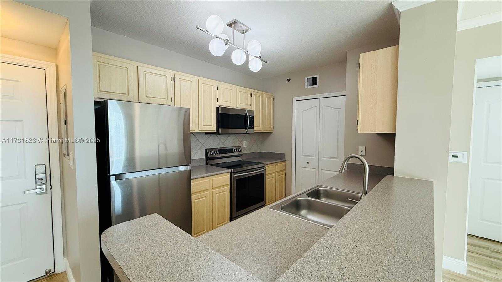 Small Image of 2665 SOUTH WEST 37TH AVE #408, Miami Number 3